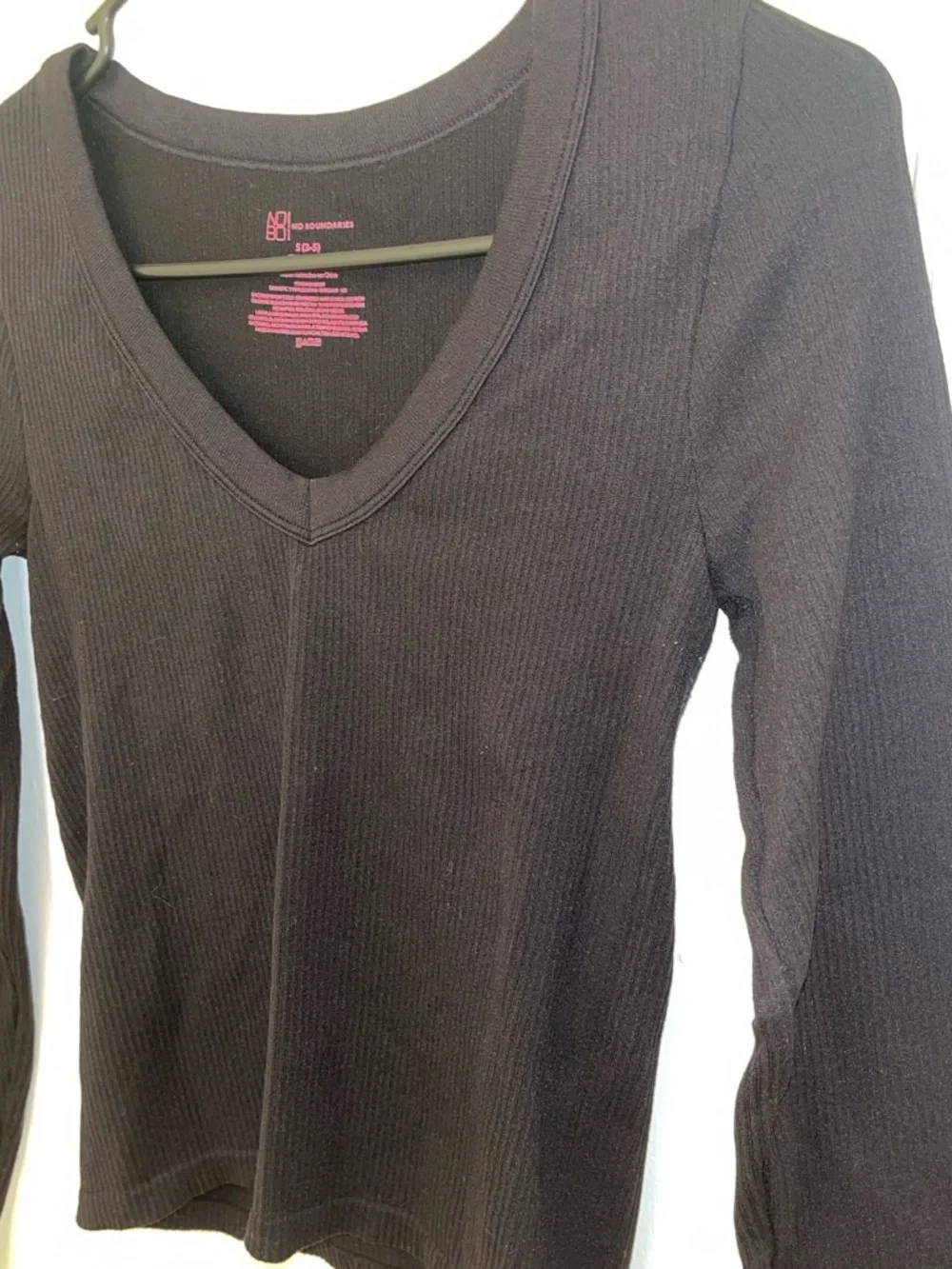 No Boundaries Black Ribbed V-Neck Long Sleeve Top